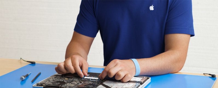 take iPad to Apple Genius Bar | iPad Stuck in Boot Loop