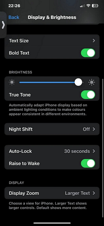 持ち上げて起動 | 理由もなく iPhone が無効になる